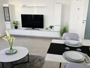 Pronájem bytu 2+kk, Praha - Hloubětín, Poděbradská, 67 m2