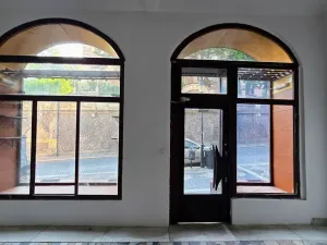 Pronájem obchodního prostoru, Roudnice nad Labem, Arnoštova, 70 m2
