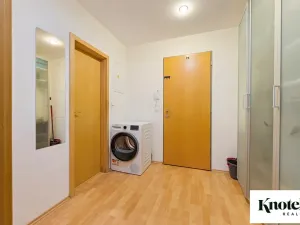 Prodej bytu 1+kk, Brno, Zábrdovická, 42 m2