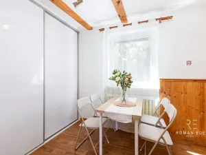 Prodej rodinného domu, Praha - Třeboradice, Šircova, 306 m2
