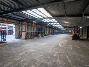 Pronájem skladu, Ostrava, 30404 m2