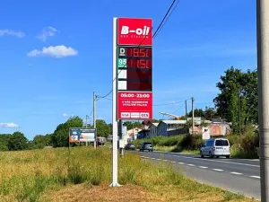 Prodej obchodního prostoru, Kly, 45 m2