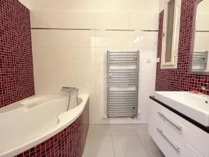 Pronájem bytu 2+kk, Praha - Holešovice, Dobrovského, 44 m2