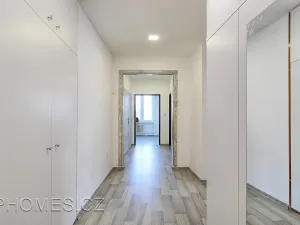 Pronájem bytu 3+1, Praha, Nad Primaskou, 70 m2