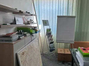 Pronájem kanceláře, Znojmo, Dobšická, 150 m2