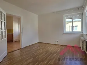 Pronájem bytu 2+kk, Praha - Řepy, Čistovická, 38 m2