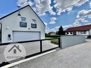 Prodej rodinného domu, Bělá pod Bezdězem, Radechovská, 240 m2