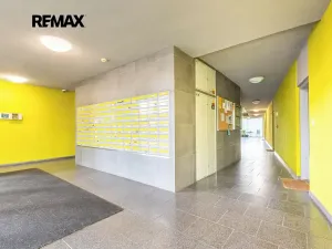 Prodej bytu 1+kk, Praha - Záběhlice, Na Slatince, 31 m2