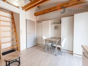 Prodej bytu 1+kk, Mikulov, Koněvova, 16 m2