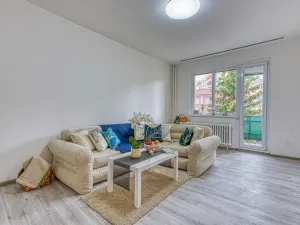 Pronájem bytu 2+1, Chomutov, Blatenská, 52 m2