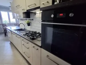 Prodej bytu 2+1, Karlovy Vary, Západní, 59 m2