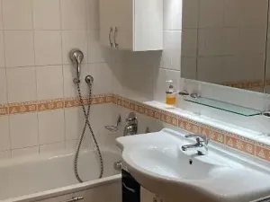 Pronájem bytu 2+kk, Praha - Strašnice, Názovská, 60 m2
