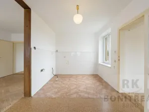 Prodej rodinného domu, Černá Hora, Budovatelská, 267 m2