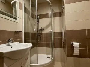 Pronájem bytu 4+1, Praha - Michle, Družstevní ochoz, 95 m2