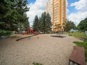 Prodej bytu 3+1, Tachov, Bělojarská, 63 m2