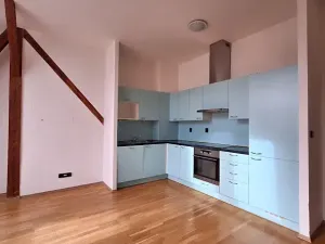 Pronájem bytu 2+kk, Praha - Žižkov, Roháčova, 60 m2