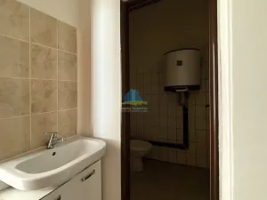 Pronájem obchodního prostoru, Aš, Hlavní, 32 m2