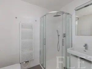 Pronájem bytu 1+kk, Praha - Libeň, Zenklova, 33 m2