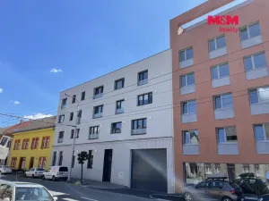 Pronájem bytu 1+kk, Hradec Králové - Kukleny, Pražská třída, 30 m2