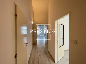 Pronájem bytu 3+kk, Praha - Karlín, Sokolovská, 86 m2