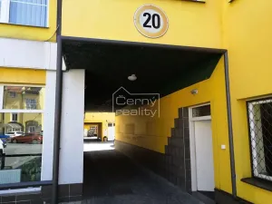 Pronájem komerční nemovitosti, Pardubice, Štrossova, 205 m2