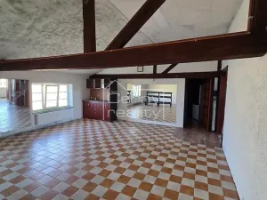 Pronájem komerční nemovitosti, Pardubice, Štrossova, 205 m2