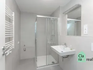 Pronájem bytu 1+kk, Praha - Vysočany, Piskáčkových, 28 m2