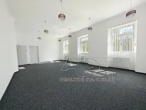 Pronájem kanceláře, České Budějovice, Kanovnická, 210 m2