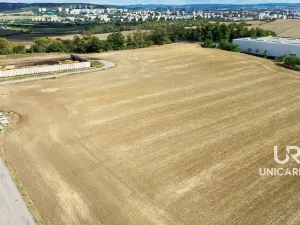 Prodej komerčního pozemku, Nebovidy, 1755 m2