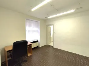 Pronájem kanceláře, Praha - Nusle, Jaromírova, 54 m2