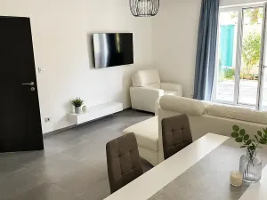 Pronájem bytu 2+kk, Praha, Výmarova, 72 m2