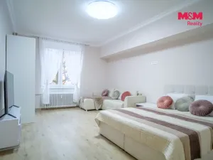 Pronájem bytu 1+1, Karlovy Vary, Jateční, 40 m2