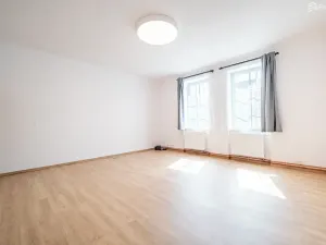 Pronájem obchodního prostoru, Rosice, Brněnská, 84 m2