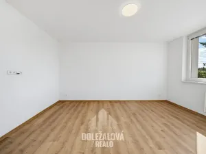 Pronájem bytu 1+1, Jihlava, Královský vršek, 32 m2