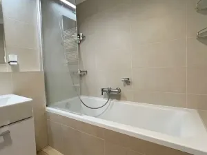 Pronájem bytu 3+kk, Praha - Holešovice, Komunardů, 75 m2