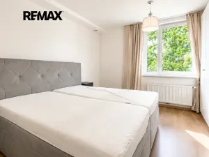 Pronájem bytu 2+1, Praha - Hloubětín, Kbelská, 54 m2