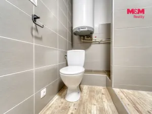 Prodej bytu 4+1, Lesná, 64 m2
