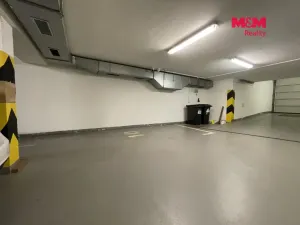 Prodej garážového stání, Praha - Košíře, Tůmova, 11 m2