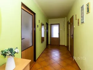 Prodej rodinného domu, Zvole, 520 m2