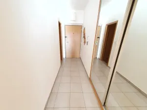 Pronájem bytu 1+kk, Praha - Záběhlice, Práčská, 34 m2