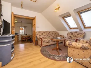Prodej rodinného domu, Stěžery, Lipová, 186 m2