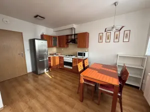 Pronájem bytu 2+kk, Šlapanice, Švehlova, 39 m2