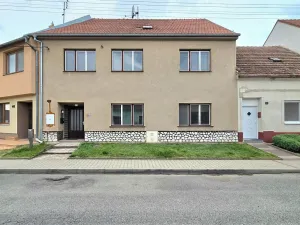 Prodej bytu 3+kk, Holasice, 69 m2