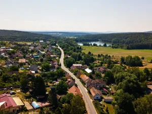Prodej pozemku pro bydlení, Trnová, 734 m2