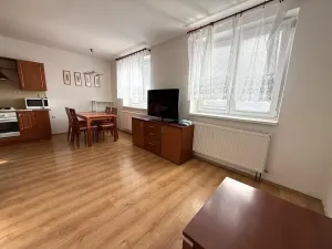 Pronájem bytu 2+kk, Šlapanice, Švehlova, 39 m2