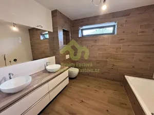 Prodej rodinného domu, Lužany, 156 m2