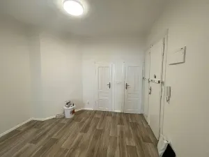 Pronájem bytu 3+kk, Praha, Bubenečská, 80 m2