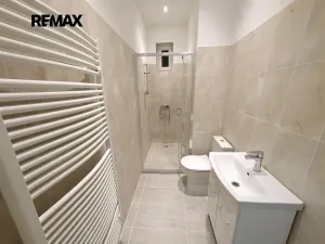Pronájem bytu 2+kk, Praha - Libeň, Chlumčanského, 35 m2