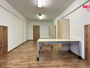Pronájem kanceláře, Mladá Boleslav - Mladá Boleslav III, třída T. G. Masaryka, 25 m2
