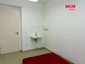 Pronájem obchodního prostoru, Pardubice - Zelené Předměstí, Jiráskova, 18 m2